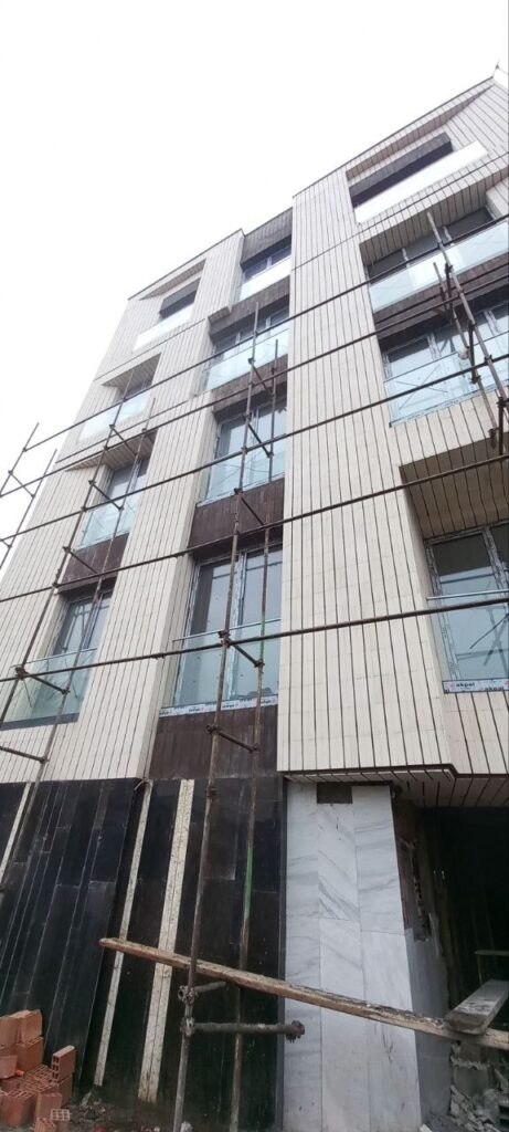 نرده شیشه ای هندریل: زیبایی و ایمنی مدرن از گروه مهندسی آسمان