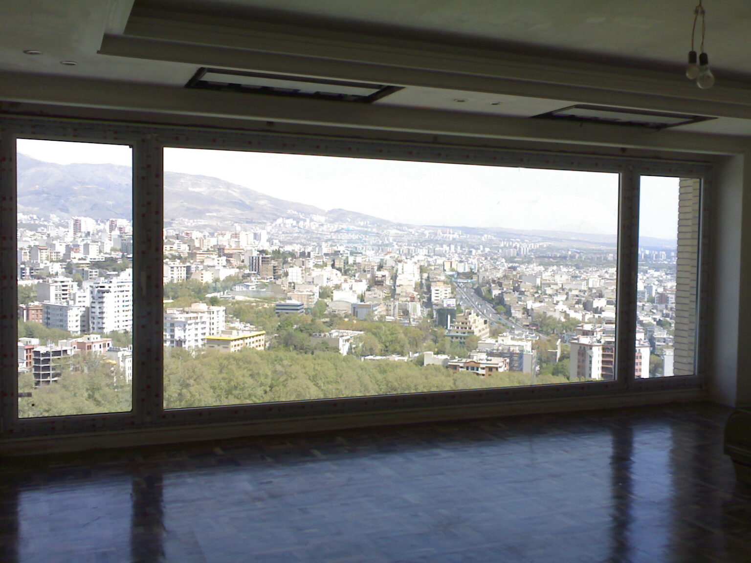 پنجره دوجداره آلومینیومی با کیفیت در نیاوران تهران توسط گروه مهندسی آسمان